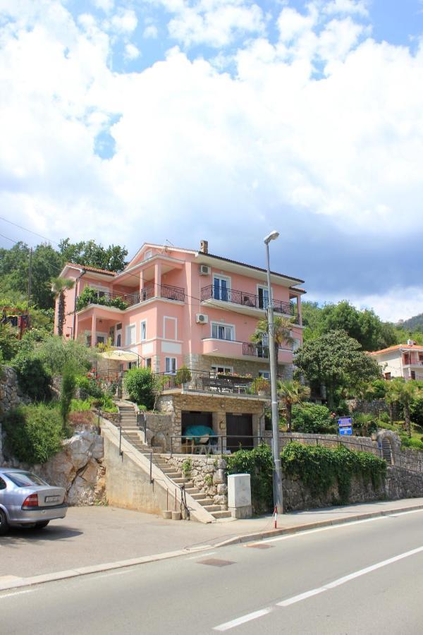 Apartments And Rooms By The Sea Medveja, Opatija - 2305 Lovran Eksteriør billede
