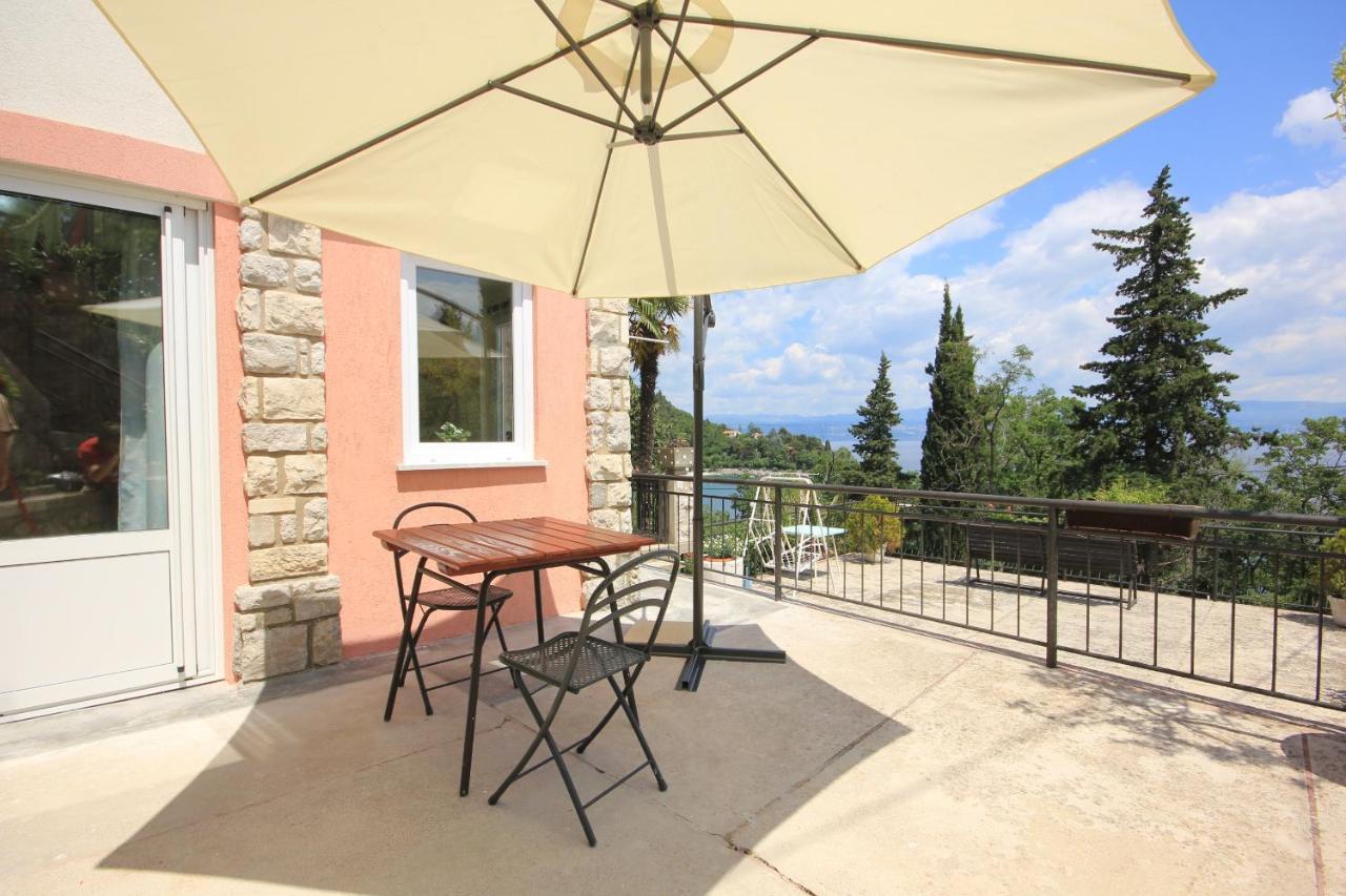 Apartments And Rooms By The Sea Medveja, Opatija - 2305 Lovran Eksteriør billede