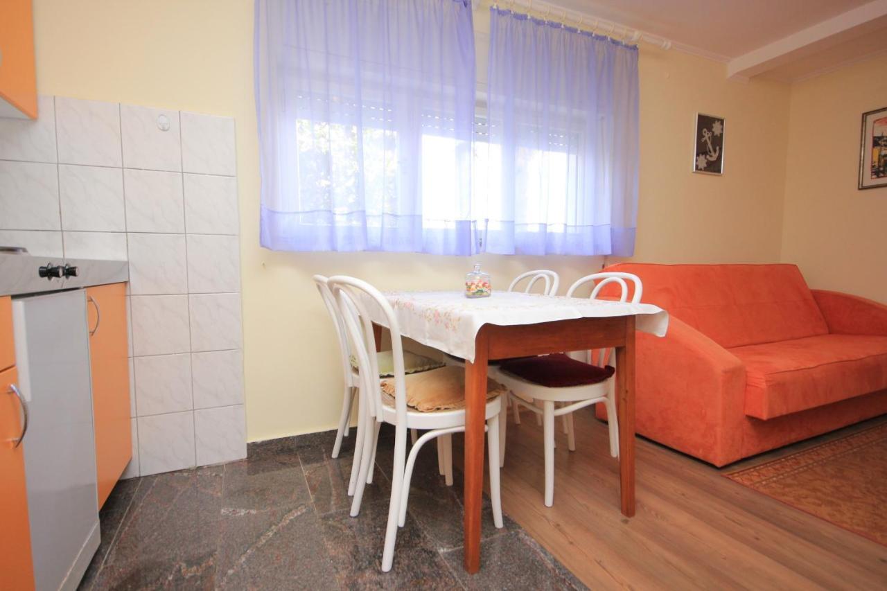 Apartments And Rooms By The Sea Medveja, Opatija - 2305 Lovran Eksteriør billede