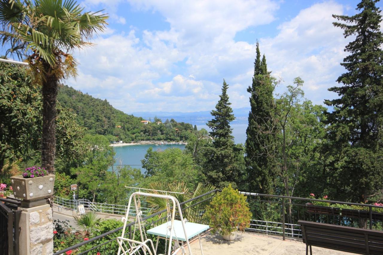 Apartments And Rooms By The Sea Medveja, Opatija - 2305 Lovran Eksteriør billede