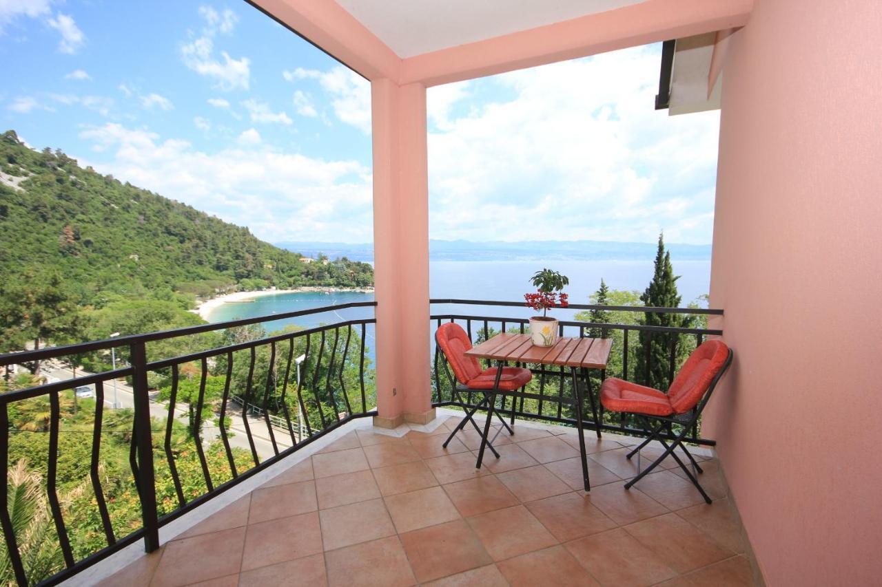 Apartments And Rooms By The Sea Medveja, Opatija - 2305 Lovran Eksteriør billede